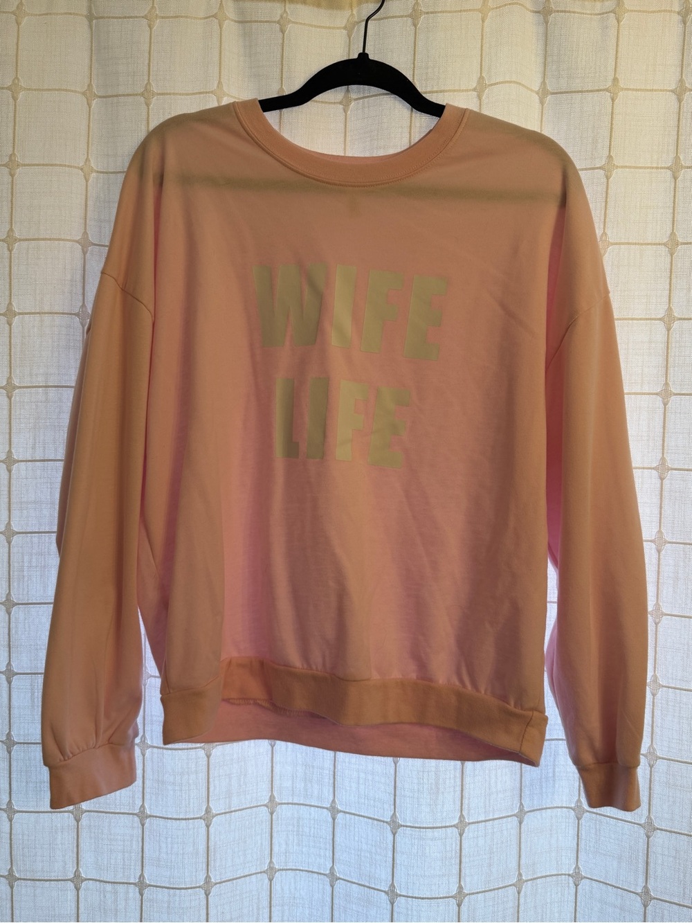 WIFE LIFE woman’s sweatshirt - wedding / engaged - Picture 10 of 13